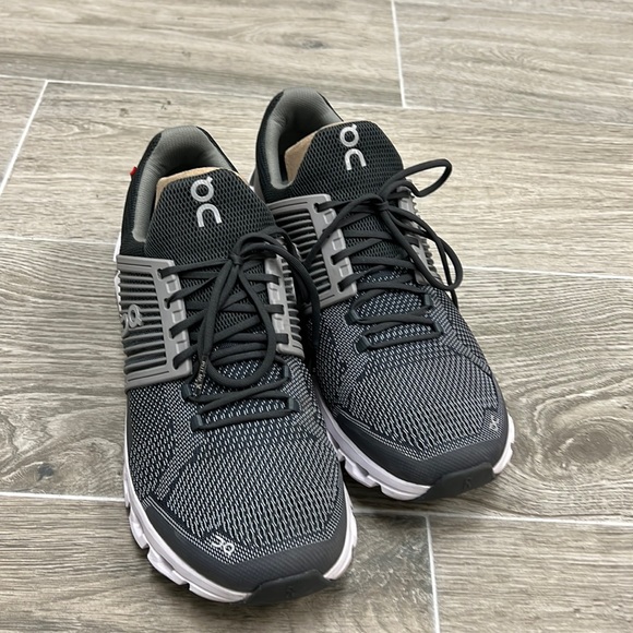 On Running Other - EUC Men's On Running Cloudswift, Rock/Slate, Size 10